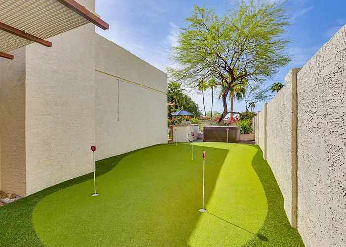 Private Pool + Putting Green: Sunny Gem * Scottsdale